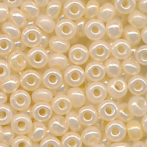 Rocailles cream perlmutt, Größe 11/0 (2,1 mm) 20 Gramm