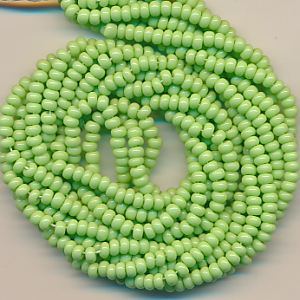 Rocailles spring grün, Inhalt 7 g, Größe 8/0, böhmisch Strang