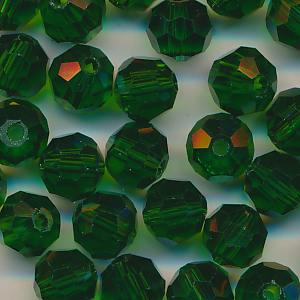 Facettenperlen dark grün klar, Inhalt 16 Stück, Größe 6 mm