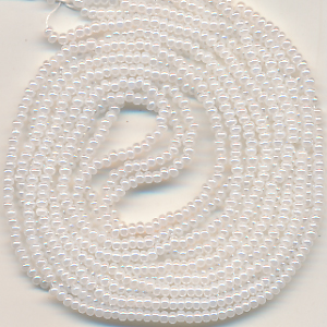 Rocailles perlmutt lüster, Inhalt 8,5 g, Größe 11/0, böhmisch, Strang*